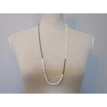 pearl with one long and one short hematite section, 80cm	blk/white