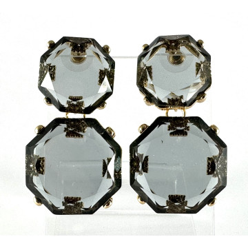 Double faceted resin...