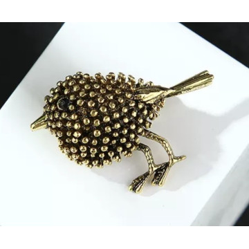 Little brass coloured metal...